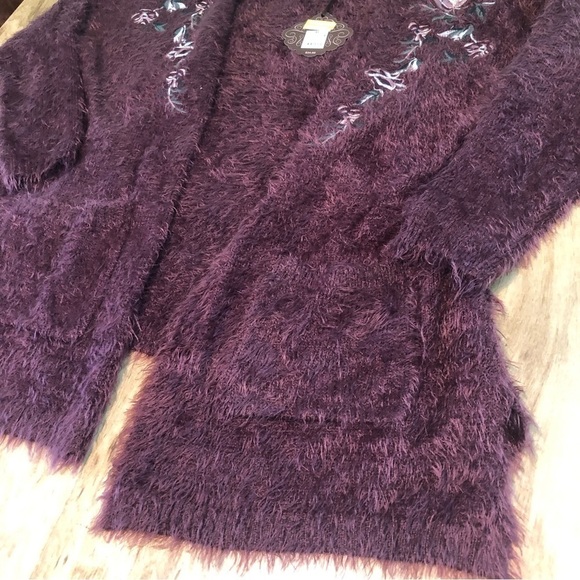 NWT Knox Rose Wine Purple Embroidered Open Fuzzy Cardigan Sweater Womens Size XL - Picture 2 of 12